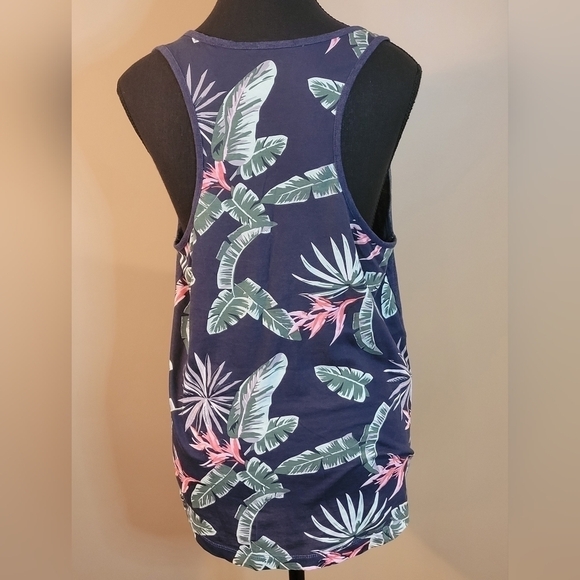 TWIK Malibu Topanga State Beach Tank Top, Size Large - Picture 3 of 10